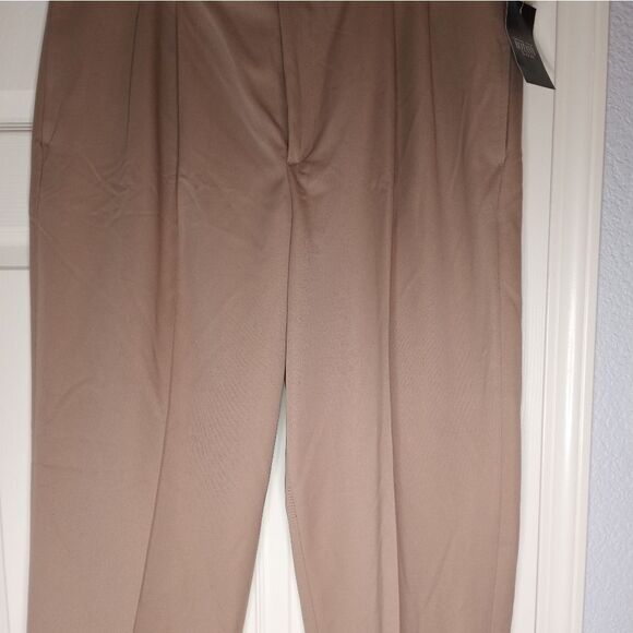 NWT MEN'S BOTANY 500 DRESSCASUAL PANTS SIZE W38 CUFFES BRITISH TAN PLEATED NWT. - Picture 2 of 9